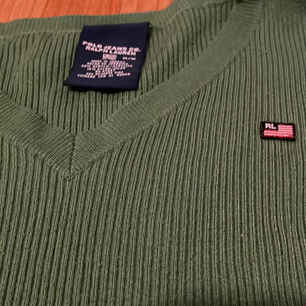 Women’s polo Ralph Lauren sweater green size medium, used with lots of life left - Picture 2 of 3